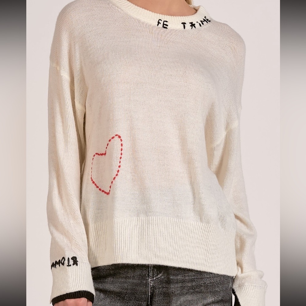 New with tags. Je t’aime sweater. Elan. Embroidery.